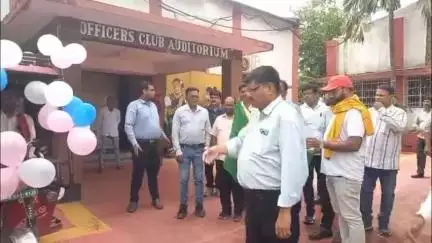 झरिया/जोरापोखर/सिंदरी: बस्ताकोला- खान सुरक्षा जागरूकता अभियान के तहत जीएम ने जागरूकता रथ को हरी झंडी दिखाकर रवाना किया