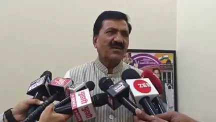 जालना: चुकलो नसलो तरी माफी मागतो",माफी मागतानाही लोणीकरांची मग्रुरी कायम, वादग्रस्त वक्तव्याबद्दल आमदार लोणीकरांची आखडती माफी..