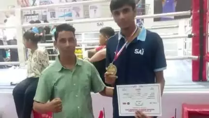 कुल्लू: भुंतर स्कूल के दो विद्यार्थियों ने राष्ट्रीय बॉक्सिंग प्रतियोगिता में जीते 2 मैडल, कोच धर्मवीर ने दी जानकारी