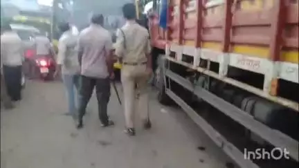 आठनेर: नगर के मुख्य बस स्टैंड पर घंटों लगा रहा जाम, लोग परेशान, प्रशासन ने संभाला मोर्चा