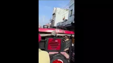 छतरपुर नगर: चौक बाजार में खरीदारी करने आई महिलाओं ने तीन महिला चोरों को रंगे हाथों पकड़ा, पुलिस के हवाले किया