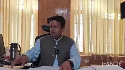 रोहड़ू: सेब सीजन को लेकर रोहडू प्रशासन ने तैयारियां पूरी की, एसडीएम रोहडू धर्मेश ने दी जानकारी