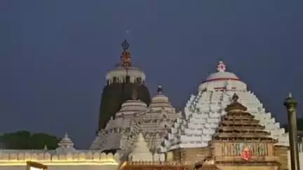 ପୁରୀ ମ୍ୟୁନିସିପାଲଟି: ଶ୍ରୀ ମନ୍ଦିର ରେ ପବିତ୍ର ନେତ୍ର ଉତ୍ସବ ଓ ନବଯୌବନ ବେଶଦର୍ଶନ କଲେ ହଜାର ହଜାର ସଂଖ୍ୟକ ଭକ୍ତ l