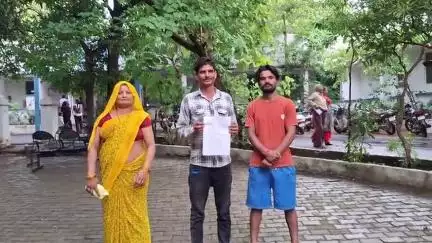 छतरपुर नगर: ग्राम बन्न के व्यक्ति से आरोपी जबरन मांग रहा पैसा, एसपी ऑफिस में दिया गया आवेदन