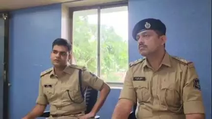 બોડેલી: બોડેલી પોલીસ સ્ટેશન ખાતે શાંતિ સમિતિની મિટિંગનું આયોજન, ASP ગૌરવ અગ્રવાલ અને P.I બી.એસ ચૌહાણની આગેવાની હેઠળ આયોજન થયું