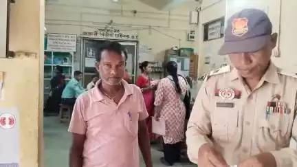খোয়াই: সুভাষপার্ক কোহিনূর কমপ্লেক্সে তীর ও এন্ডিং খেলার সামগ্রী সহ পাকড়াও 1