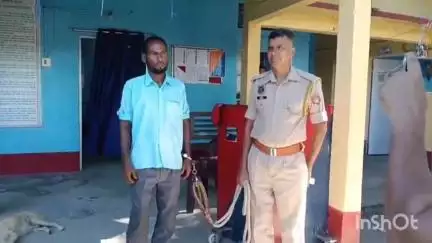 চতিয়াৰ ২ নং ইটাখোলাত ৭২.৭৩ গ্ৰাম ড্ৰাগছসহ এজন লোকক আটক কৰে চতিয়া আৰক্ষীয়ে