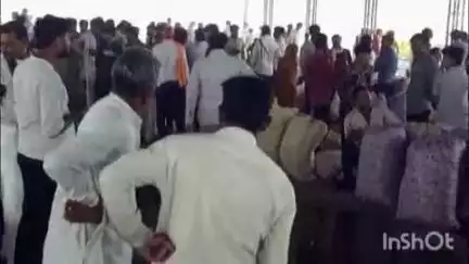 नरसिंहगढ़: नरसिंहगढ़ कृषि उपज मंडी में मजदूर व तुलावटी संघ हड़ताल पर, मंडी सचिव ने 7 दिन का दिया आश्वासन