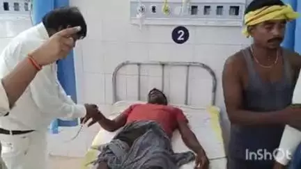 रामपुर: कुडारी गांव के बगीचे में सांप के काटने से व्यक्ति हुआ अचेत, सदर में इलाज जारी