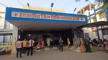 हरदा: ग्राम किशनपुरा में युवक ने सल्फास खाकर दी जान, पोस्टमार्टम के बाद परिजनों को सौंपा गया शव
