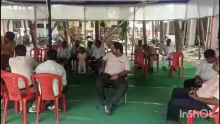 कहरा: जिला स्कूल सहरसा में स्थित मतदान दल शिविर के कार्यों का सदर एसडीओ ने किया निरीक्षण