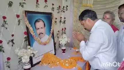 मनिका: मनिका ग्राम के पूर्व ग्राम प्रधान भारत प्रसाद साहू की प्रथम पुण्यतिथि मनाई गई