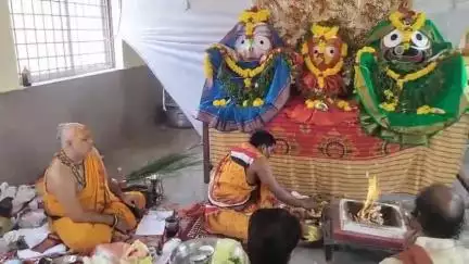 होशंगाबाद नगर: अखंड मंडलेश्वर धाम डोंगरवाडा में जगन्नाथ भगवान के नवोदय दर्शन, की गई विशेष पूजा एवं आराधना
