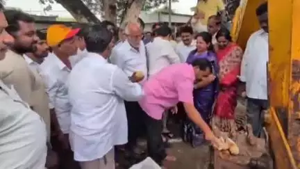 ప్రత్తిపాడు నియోజకవర్గ రైతులకు సమృద్ధిగా నీరందిస్తాం..పూడికతీతకు శంకుస్థాపన చేసినఎమ్మెల్యే సత్యప్రభ