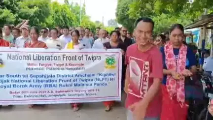 জামপুইজলা: জম্পুইজলা বাজারে আত্মসমর্পণকারী NLFT ও RBA জঙ্গিগোষ্টির মিছিল,অধরা মূল রহস্য!