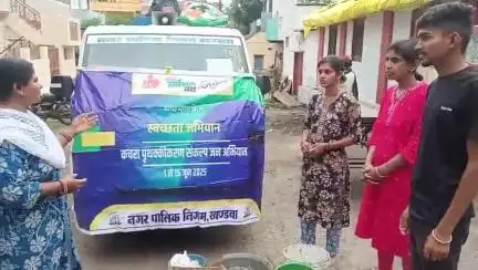 नगर निगम खंडवा की आई इ सी द्वारा वार्डों में चलाया जा रहा सघन जागरूकता अभियान