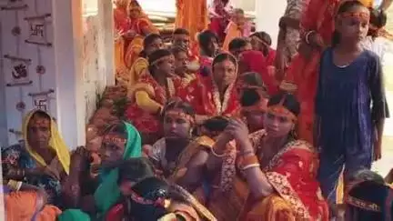सिरदला: जमुगांय गांव में श्रीमद् भागवत कथा ज्ञान यज्ञ का नौ दिनों का आयोजन, निकाली गई कलश यात्रा