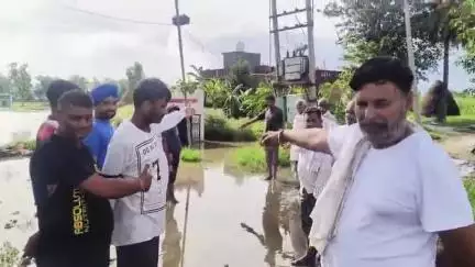 जगाधरी: बिलासपुर खंड के गांव मानकपुर में बारिश का पानी घुसा घरों में ग्रामीण हुए परेशान। #jansamasya