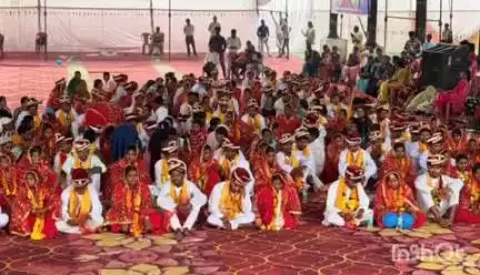 दंतेवाड़ा: दन्तेवाड़ा स्थित माँ दंतेश्वरी के पावन प्रांगण में 125 जोड़े बंधे दांपत्य जीवन में