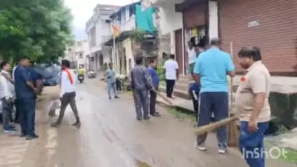 कांकेर: कांकेर में रथ यात्रा मार्ग पर भाजपा कार्यकर्ताओं ने चलाया स्वच्छता अभियान