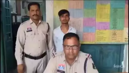 बिलासपुर: पचरीघाट के पास धारदार चाकू लेकर लोगों को डराने वाले आरोपी को सिटी कोतवाली पुलिस ने किया गिरफ्तार, हथियार किया ज़ब्त