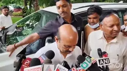 ಹಾವೇರಿ: ರಾಜ್ಯ ಸರ್ಕಾರ ಬಳಿ ಶ್ವೇತ ಪತ್ರ ಇಲ್ಲ, ಬ್ಲ್ಯಾಕ್ ಪೇಪರ್ ಇದೆ; ನಗರದಲ್ಲಿ ಸಂಸದ ಹಾಗೂ ಮಾಜಿ ಸಿಎಂ ಬಸವರಾಜ ಬೊಮ್ಮಾಯಿ ಆರೋಪ
