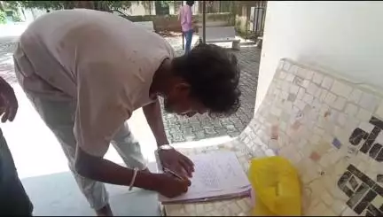 बांसवाड़ा: खरगोटी गांव में खेतों में काम करते समय अधेड़ को जहरीले जानवर ने काट लिया, हुई मौत, शव का पोस्टमार्टम कर सौंपा गया