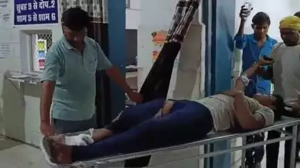 तेंदूखेड़ा: तेंदूखेड़ा में लोडिंग वाहन ने 3 लोगों को मारी टक्कर, ATM से पैसे निकालने गए थे लौटते समय हुआ हादसा