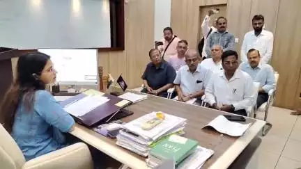 मुज़फ्फरनगर: मुजफ्फरनगर के द्वारिका सिटी में निर्माण रोक विवाद, वेलफेयर सोसाइटी ने MDA उपाध्यक्ष से की मुलाकात