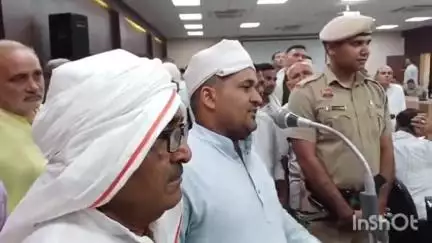 पलवल: हथीन के रिंडका गांव के निवासियों ने डीपो होल्डर के भ्रष्टाचार की शिकायत ज़िला उपायुक्त से की