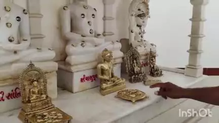 ધ્રાંગધ્રા: નાની બજાર સ્થિત જૈન દેરાસર  ઉપાશ્રયમાઁ ભગવાનનાં આભૂષણ ચોરાયા પોલીસ ઘટના સ્થળે પહોંચી
