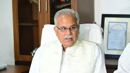 छत्तीसगढ़ सरकार की नीति को लेकर फूटा भूपेश बघेल का गुस्सा, कहा- पाठशाला बंद कर मधुशाला...