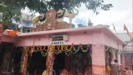 गया टाउन सीडी ब्लॉक: गुप्त नवरात्र को लेकर गया के कालीबाड़ी मंदिर में मां कामाख्या की पूजा, श्रद्धालुओं के लिए खुला मंदिर
