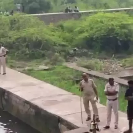 थानागाजी: टहला के सरसा माता के बांध पर सेल्फी लेते समय युवक का पैर फिसलने से डूबने से हुई मौत