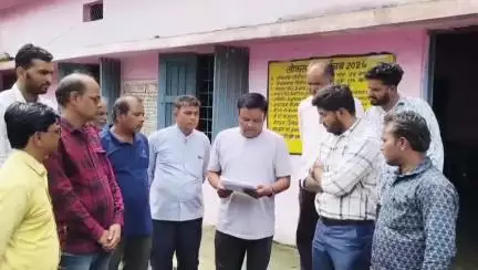 उदयनगर: पटवारी के खिलाफ कार्रवाई की मांग को लेकर शिकायत दर्ज