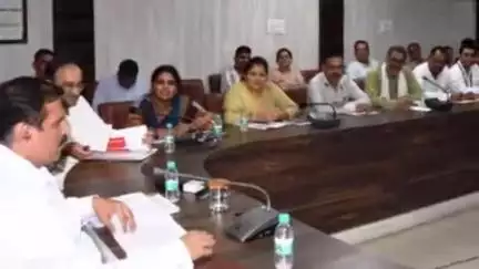 भिवानी: जिला भिवानी: बैंक अधिकारी जरूरतमंदों को ऋण योजनाओं का लाभ समय पर दिलाना सुनिश्चित करें: एडीसी