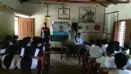 গড়বেতা ৩: গড়বেতা তিন নম্বর ব্লকের আমশোল অঞ্চলের আলকুশা MSK এর সমস্ত ছাত্র-ছাত্রীদের নিয়ে আইনি সচেতনতা শিবির