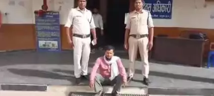 अंबिकापुर: अंबिकापुर में चोरी गए मोटरसाइकिल का पुलिस ने किया खुलासा, आरोपी गिरफ्तार, आदतन अपराधी निकला चोर