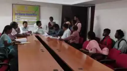 चैनपुर: चैनपुर में जन शिकायत निवारण दिवस: 96 में से 91 मामलों का त्वरित निष्पादन