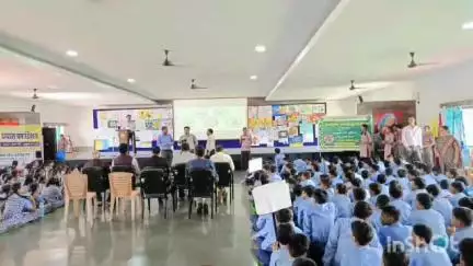 झाबुआ: झाबुआ में अंतर्राष्ट्रीय नशा निवारण दिवस पर विधिक साक्षरता एवं जागरूकता शिविर का आयोजन