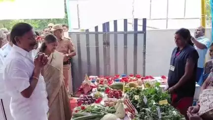 மேட்டூர்: 144 பயனாளிகளுக்கு 93 லட்சம்  ரூபாய் மதிப்பீட்டில் நடைபெற்ற உதவி மேச்சேரி குட்டப்பட்டியில் ஆட்சியர் மற்றும் எம்பி ஆகியோர் வழங்கினர்