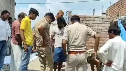 कोल: थाना लोधा, एलमपुर गढ़िया रोड पर अज्ञात युवक का शव मिलने से फैली सनसनी, जांच में जुटी पुलिस