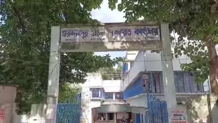 বহরমপুর: বাল্যবিবাহ রোধের এক বিশেষ সচেতনতামূলক  আলোচনা শিবির অনুষ্ঠিত হলো  দৌলতাবাদ  গ্রাম পঞ্চায়েত কার্যালয়ে
