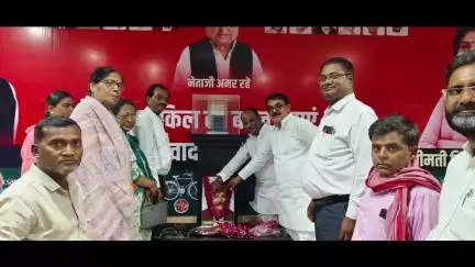 मैनपुरी: सपा कार्यालय पर छत्रपति साहू जी महाराज की जयंती मनाई गई, सपा नेता और कार्यकर्ता रहे मौजूद