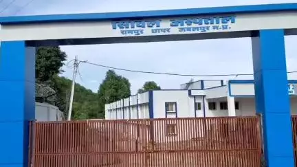 जबलपुर: रामपुर छापर में करोड़ों की लागत से बना सामुदायिक स्वास्थ्य केंद्र धूल खा रहा है