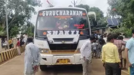 लटेरी: जमोनियां कलां में बस की टक्कर से एक व्यक्ति की हुई मौत, अज्ञात चालक के खिलाफ मामला दर्ज