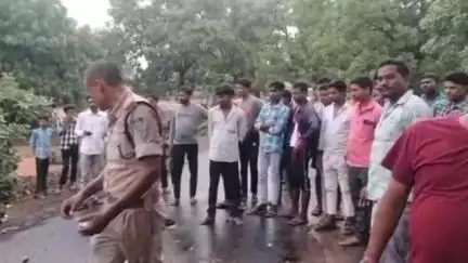 बहरी: सीधी जिले के दुआरी में सड़क दुर्घटना, दो लोगों की हुई मौत