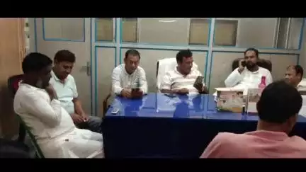 বসিরহাট ১: বসিরহাট পঞ্চায়েত সমিতির সভাকক্ষে ২১ শে জুলাইয়ের প্রস্তুতি উপলক্ষে বিশেষ বৈঠক তৃণমূলের