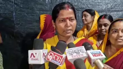 ବସ୍ତା: ସୁପରଭାଇଜରଙ୍କ ନାମରେ ଅଭିଯୋଗ ଆଣି ଭାନ୍ଦୀପୁରରେ ସାମ୍ବାଦିକ ସମ୍ମିଳନୀ କଲେ ଅଙ୍ଗନବାଡ଼ି କର୍ମୀ, ଅଭିଯୋଗକାରୀଙ୍କ ପ୍ରତିକ୍ରିୟା