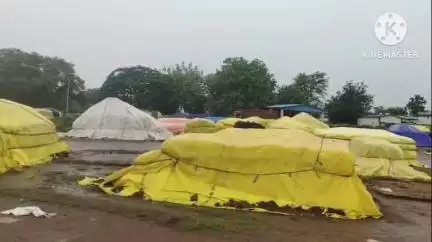 ଧର୍ମଗଡ: ଚାଷୀଙ୍କ ମୁଣ୍ଡରେ ଚଡକ, ବର୍ଷାରେ ଭିଜୁଛି ବୋଡେନ ମଣ୍ଡିରେ ଥିବା ଧାନ #jansamasya
